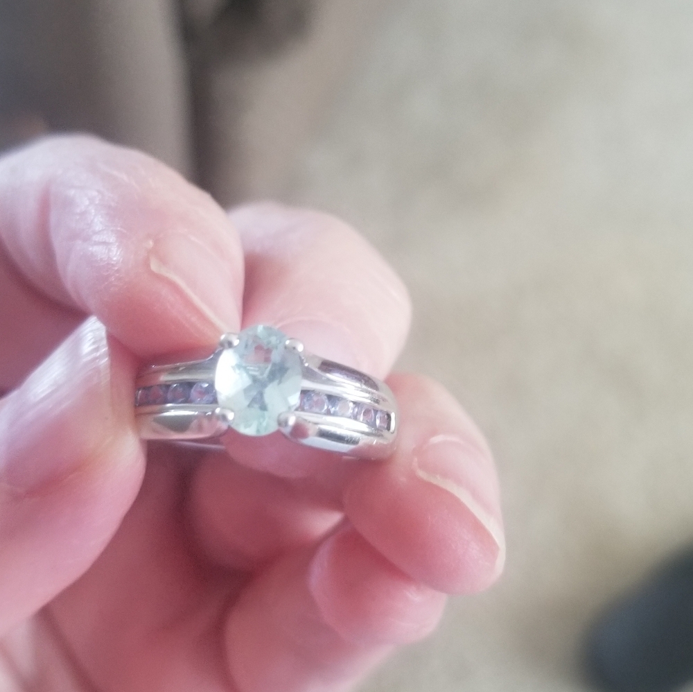 Stunning Silver Women's Ring with Gemstones